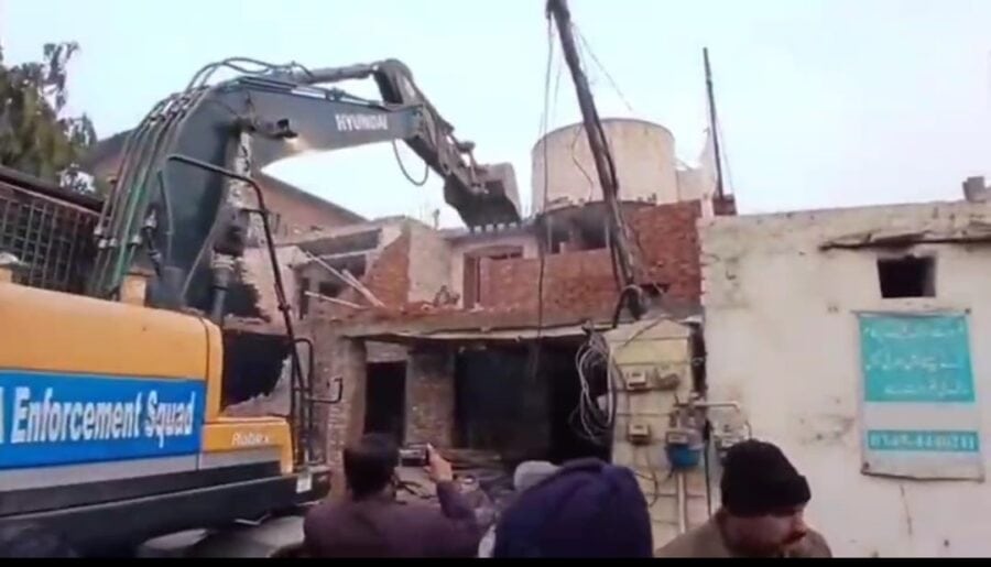 Lda Demolishes Seals Several Illegal Buildings In Punjab Capital