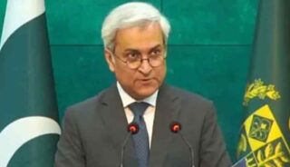 Pakistan Backs Diplomatic Efforts For Peace In Yemen Urges Dialogue