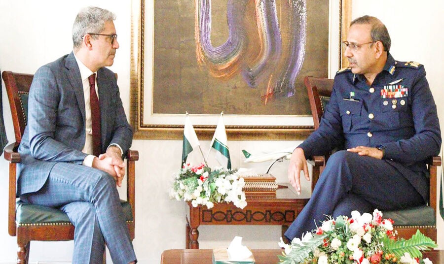 Pia Canadian Hc To Work Together To Enhance Investment In Pakistan