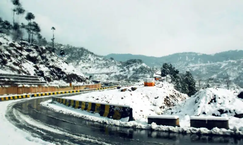 Snowfall Alert Peak Winter Travel Faces Threats From Snow Landslides And Avalanches