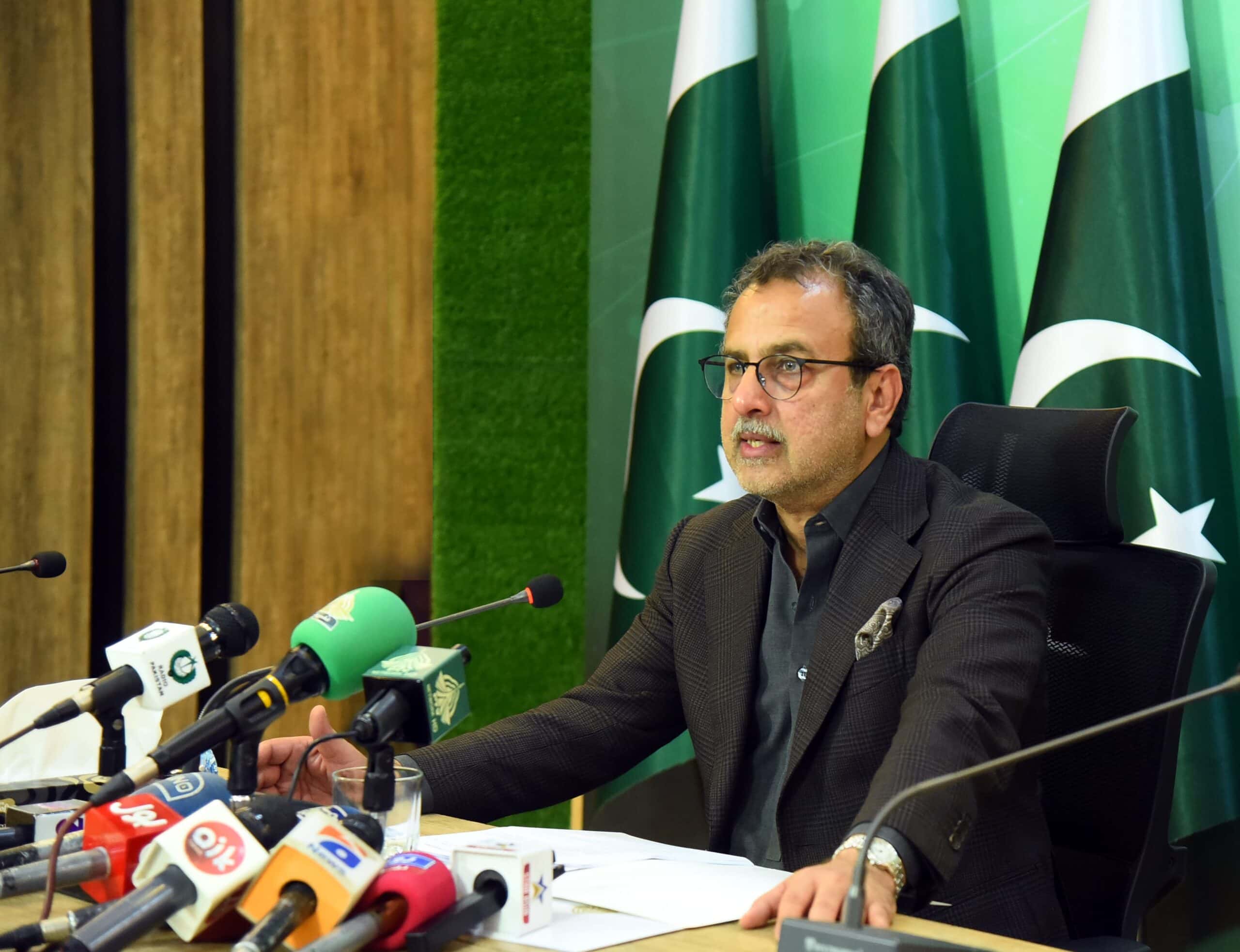 Leghari pushes for greater transparency with public access to energy data