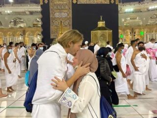 French Tv Star Dylan Thiry Mother Perform Umrah After Embracing Islam
