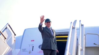 Pm Shehbaz Leaves For Davos To Attend Wef 2026