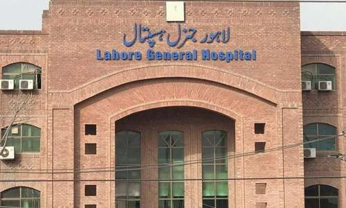 25 Year Old Woman Jumps From Lahore General Hospitals Fourth Floor