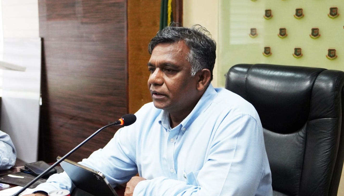 BCB President reaches Pakistan ahead of ICC emergency meeting