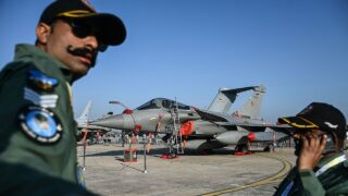 India Approves Purchase Of Rafale Fighter Jets For 40bn Ahead Of Microns Visit
