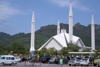 Islamabad Bans Beggary Street Vendors Outside Mosques After Last Friday Terror Attack