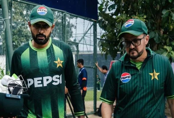 Pakistan Head Coach Mike Hesson confirms Babar Azam will not Open in T20s