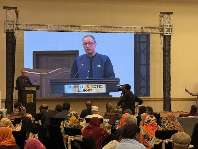 Pakistan steps up efforts to extend labour and social protection to informal workers