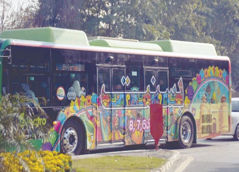 Public in Lahore to get free transport amid Basant celebrations