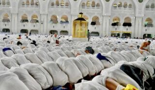 Ramadan 2026 In Saudi Arabia First Taraweeh Prayers Scenes At Holy Mosques 