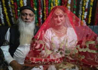 Rawalpindis 60 Year Old Hakeem Marries Young Girl Social Media Reacts