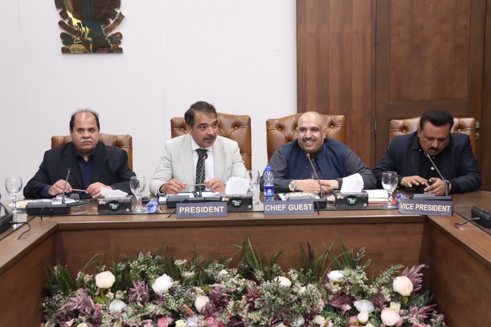 Testing labs, hallmarking sought for gems, jewellery industry