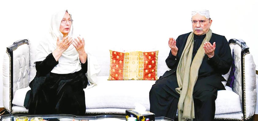 Zardari Condoles Demise Of Manzoor Watto