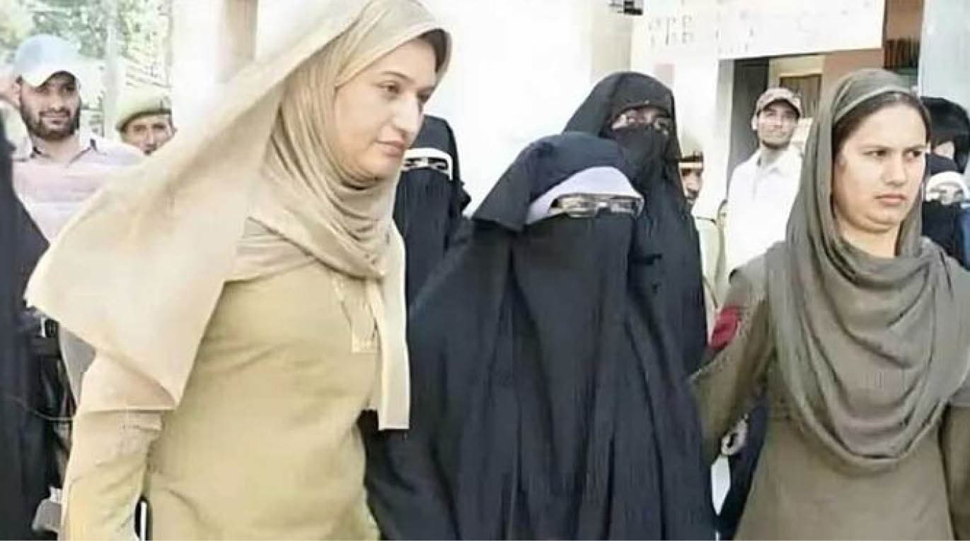 Aasiya Andrabi Aides Icons Of Kashmir Resistance 