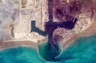 Pakistans Energy Security Under Threat Amid Mideast Tensions Strait Of Hormuz Disruptions