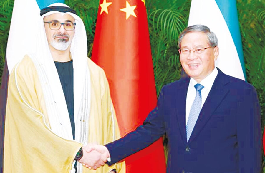China Ready To Further Play Constructive Role For Peace In Gulf Region Premier Li