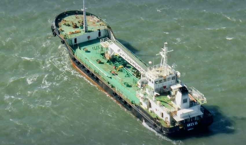 Families Call For Immediate Rescue As 11 Pakistani Crew Held By Pirates Near Somalia