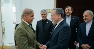 Iranian Fm Araghchi Praises Pakistans Sincere Efforts In Meeting With Pm Shehbaz