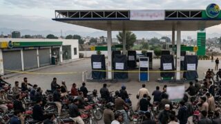 Petrol Pump Shutdown looms in Pakistan as dealers threaten strikes to demand Higher Commissions