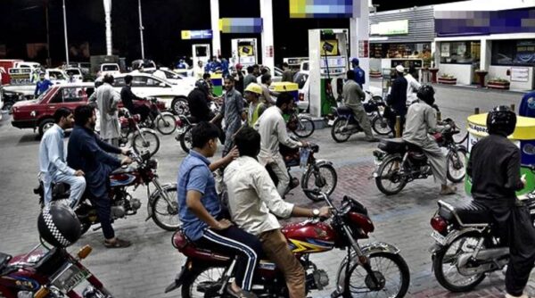 Petrol Rs500 Per Litre In Pakistan Minister Issues Warning Amid Rising Consumption