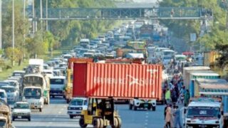 Relief For Commuters As Islamabad Opens To All Transport After 2 Week Of Closures