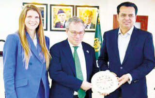 Uk Acknowledges Pakistans Efforts For Peace In Middle East