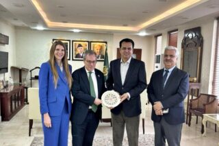 Uk Fcdo Director General Pledges Support To Pakistan In Fight Against Terrorism Regional Tensions