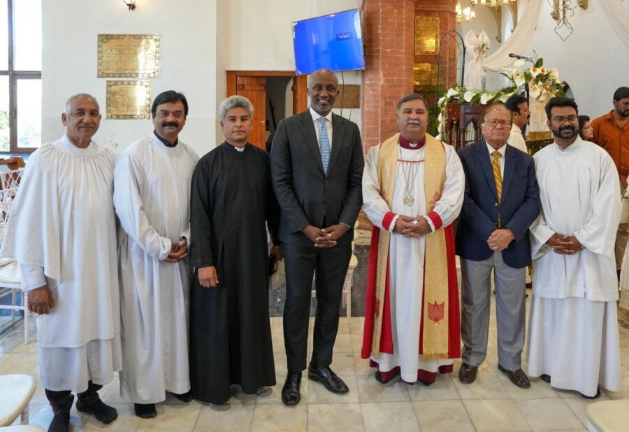 Un Coordinator Mohamed Yahya Attends Easter Service In Rawalpindi