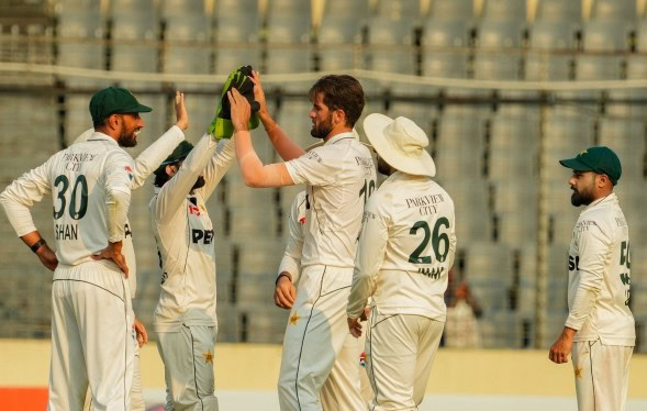 Afridi Reaches 400 Wicket Landmark As Bangladesh Dominate Dhaka Test