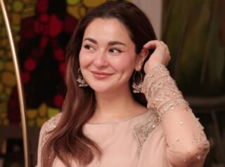 Hania Aamirs New Video Draws Mixed Reaction