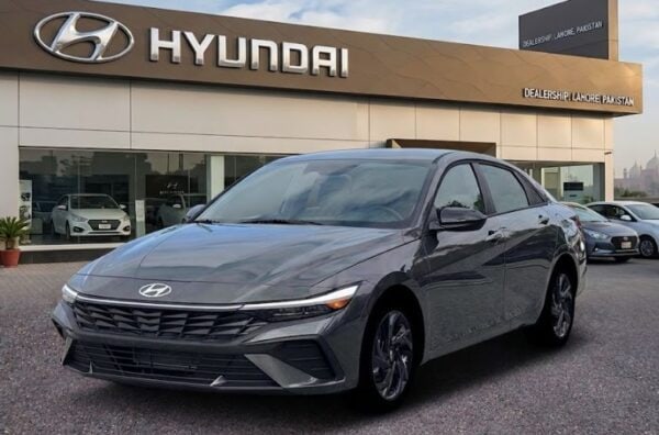 Hyundai Elantra 1 6 Special Edition Coming To Pakistan Price Features Booking Details