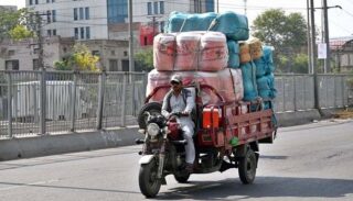Lahore Bans Loader Motorcycle Rickshaws On Main Canal Road
