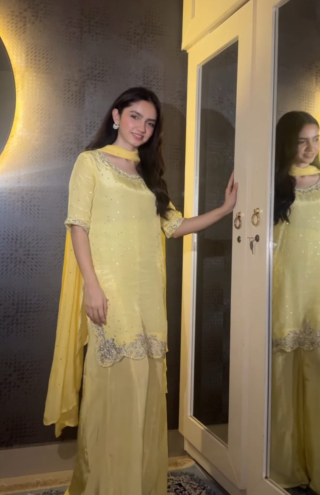 Pakistani Showbiz Stars Light Up Eid Ul Azha Celebrations With Style And Elegance 