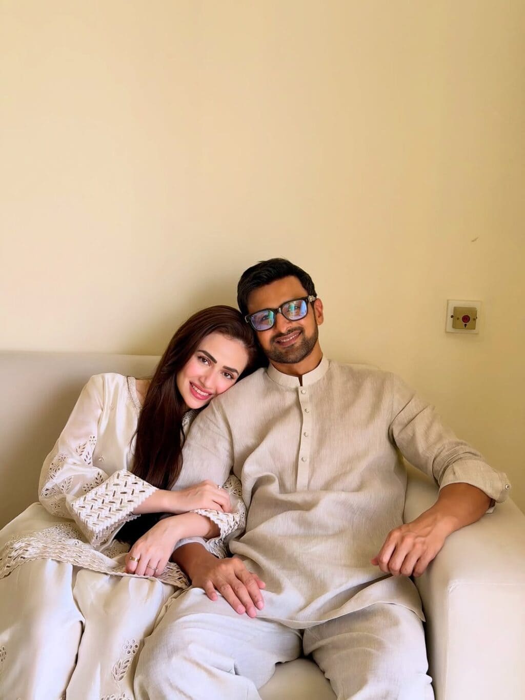 Pakistani Showbiz Stars Light Up Eid Ul Azha Celebrations With Style And Elegance 