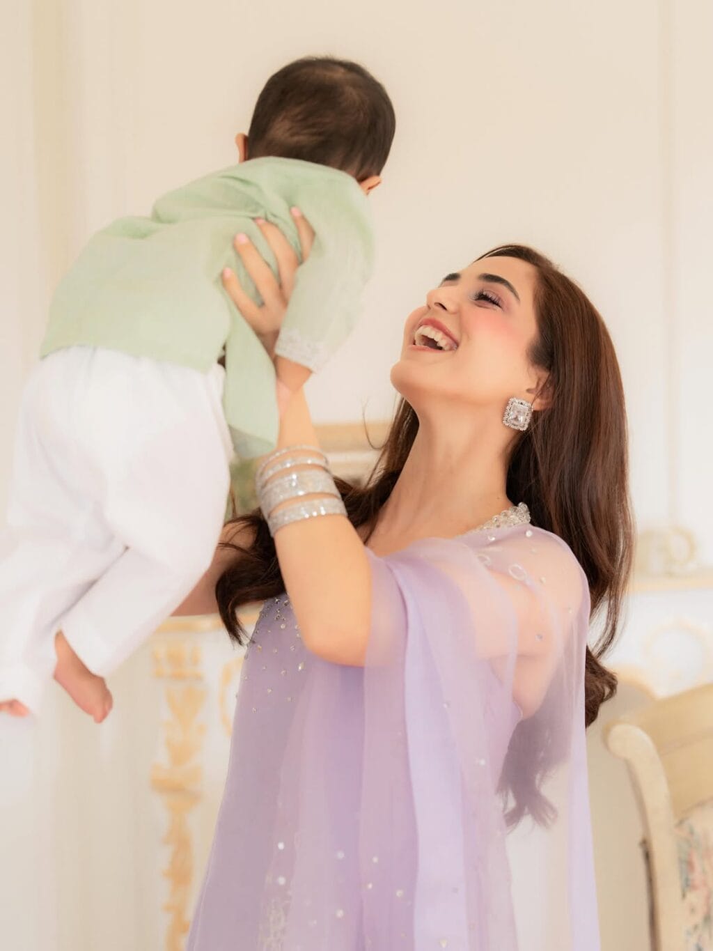 Pakistani Showbiz Stars Light Up Eid Ul Azha Celebrations With Style And Elegance 