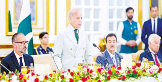Pm Urges Akdn To Deepen Expand Partnership With Pakistan