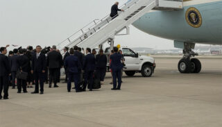 Us Crew Tosses China Issued Items Amid Surveillance Concerns During Trump Visit