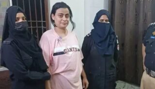Who Trained Anmol Alias Pinky As Drug Dealer