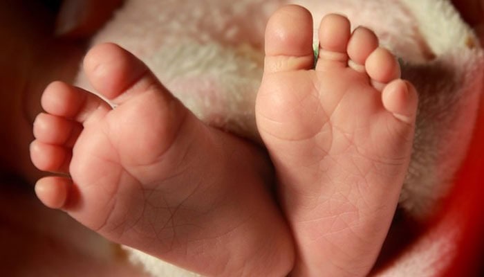 Woman Allegedly Delivers Baby In Jinnah Hospitals Washroom Due To Staff Negligence