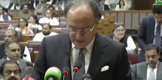 Finance Minister Aurangzeb Unveils Rs18 77 Trillion Budget