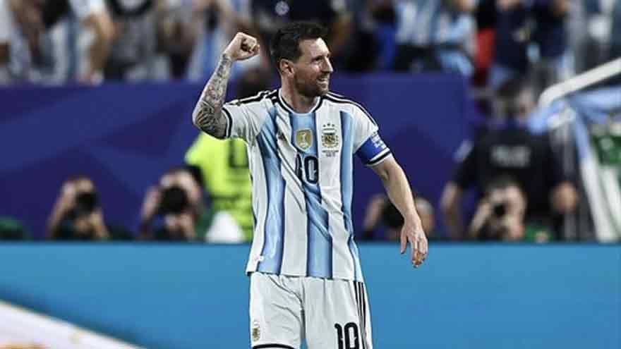 Messi Hits Careers First Hat Trick As Argentina Outclass Algeria