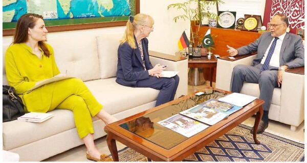 Pakistan Germany Explore New Avenues For Economic Academic Cooperation