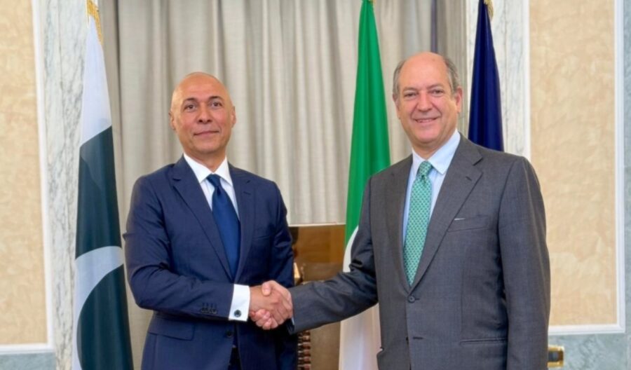 Pakistan Italy Sign Agreement To Abolish Visas For Diplomatic Passports