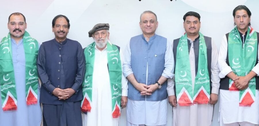 Four independent GB lawmakers join IPP ahead of government formation