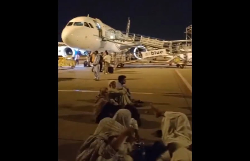 Passengers Stage Sit In On Islamabad Airport Runways After Flight Delays Video