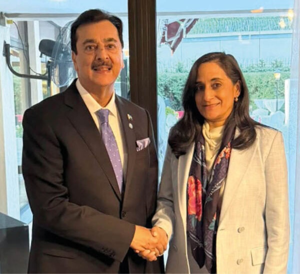 Gilani Calls For Deepening Pakistan Canada Partnership