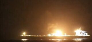Houthis Attack Two Saudi Oil Tankers Irgc Says Strait Of Hormuz Completely Sealed Amid Us Strikes