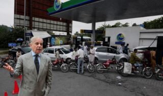 Latest Update On Pakistan Petrol Supply Shortage As Pm Vows Crackdown