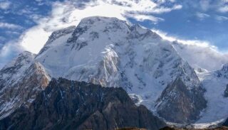 Nepalese Us And Omani Climbers Among 10 Missing After Avalanche On Pakistans Broad Peak